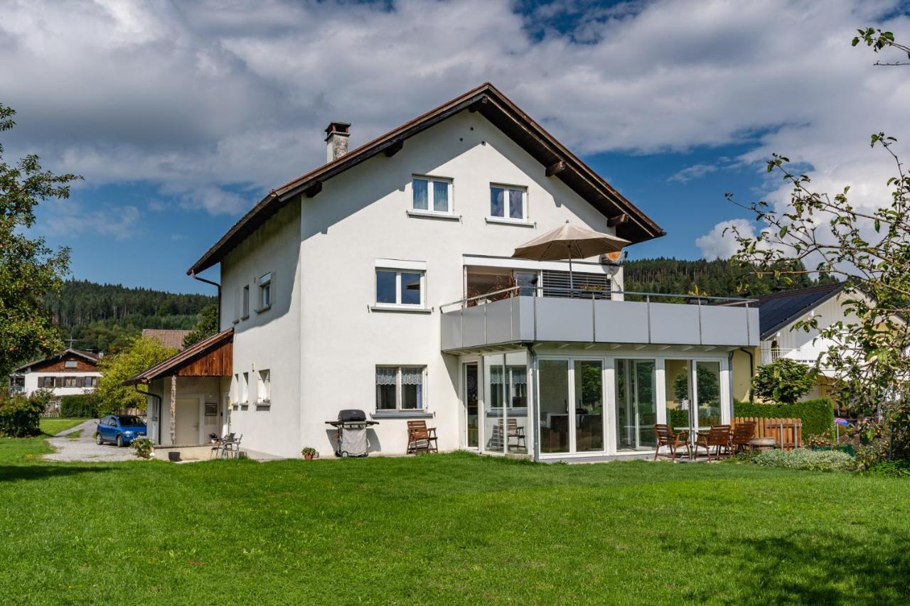 Ferienwohnung Metzler - Blick Auf Die Berge Göfis Extérieur photo